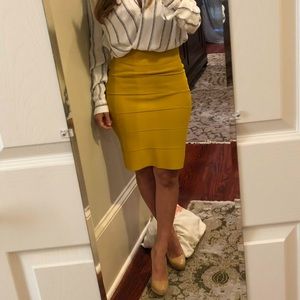 BCBG Maxazria Stretch Pencil Skirt Sz XS